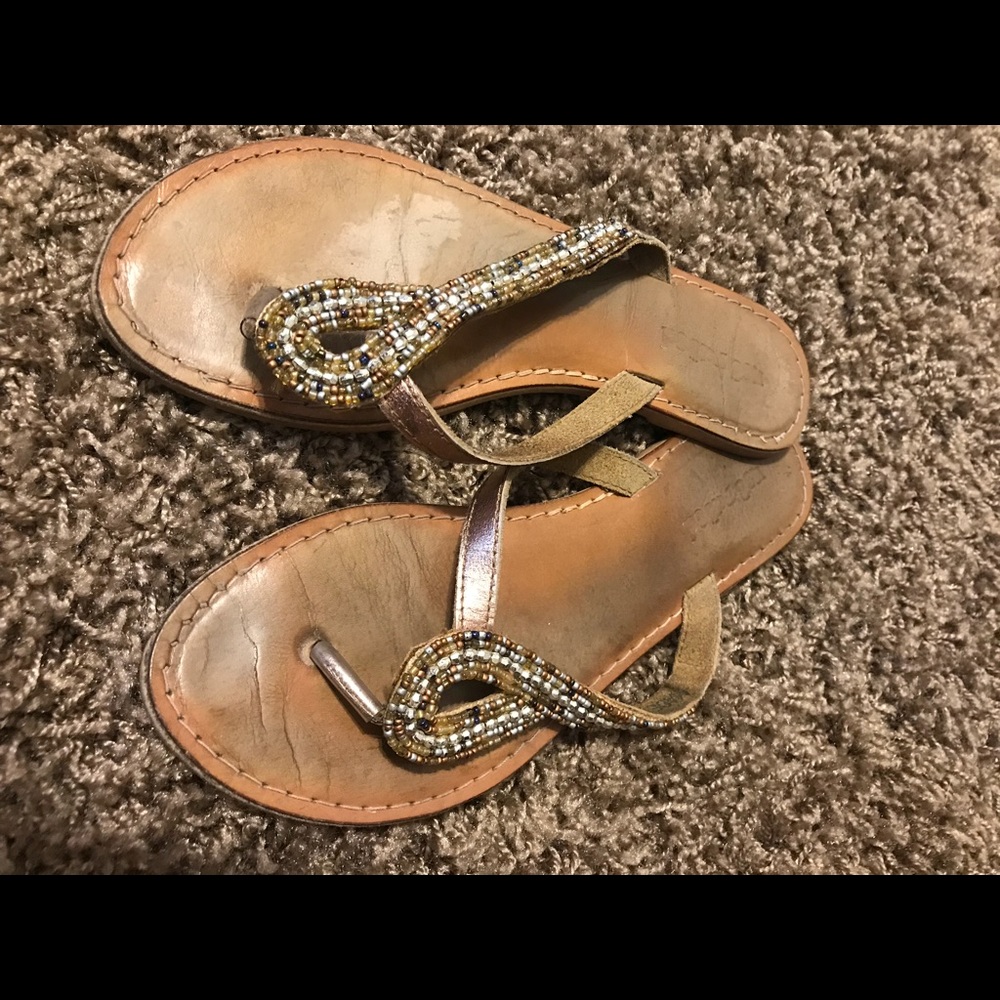 Buckle sandals